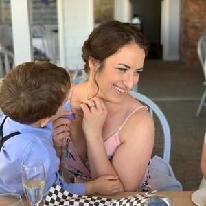 Meet your Posher, Laura